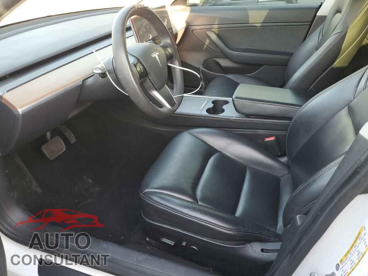 TESLA MODEL 3 2021 - 5YJ3E1EBXMF879612