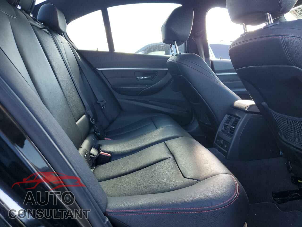 BMW 3 SERIES 2016 - WBA8E3G59GNU01547