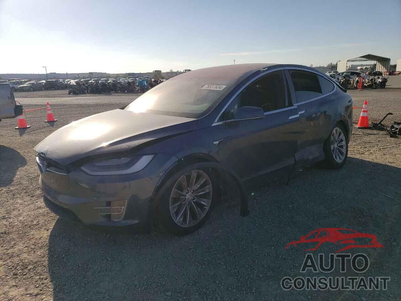 TESLA MODEL X 2020 - 5YJXCAE20LF281552