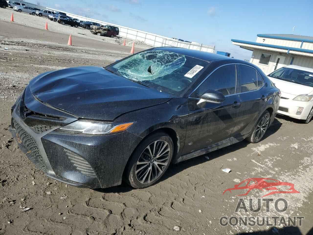 TOYOTA CAMRY 2020 - 4T1G11AK2LU930752