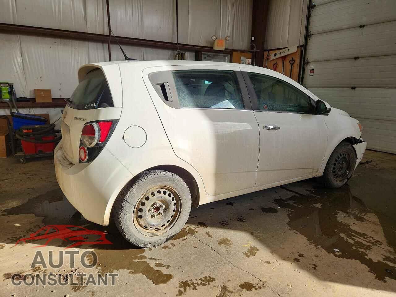 CHEVROLET SONIC 2014 - 1G1JC6EH4E4187619