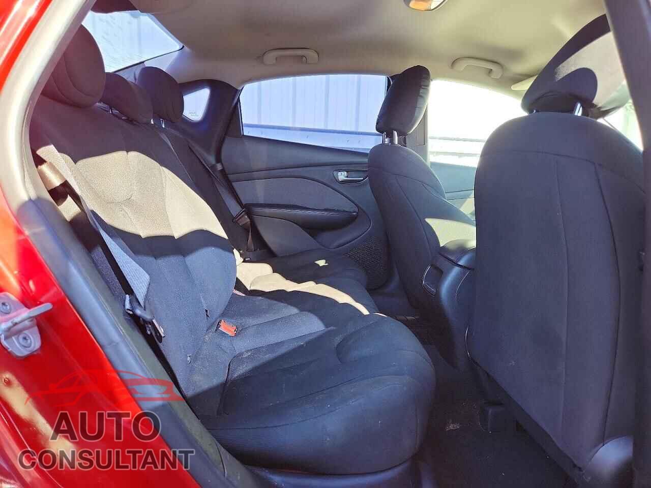 DODGE DART 2013 - 1C3CDFAA2DD303943
