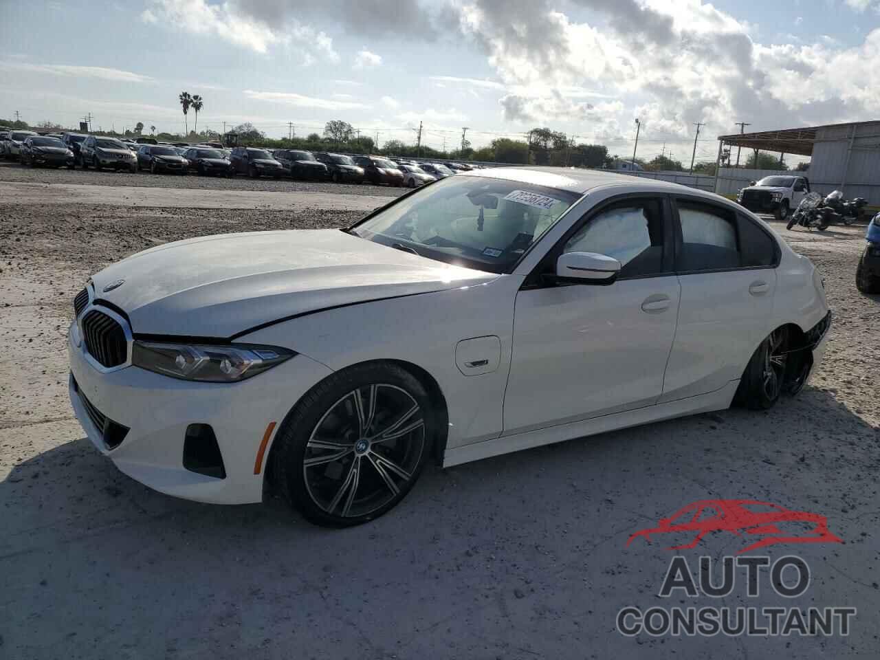 BMW 3 SERIES 2023 - 3MW39FF00P8D70486