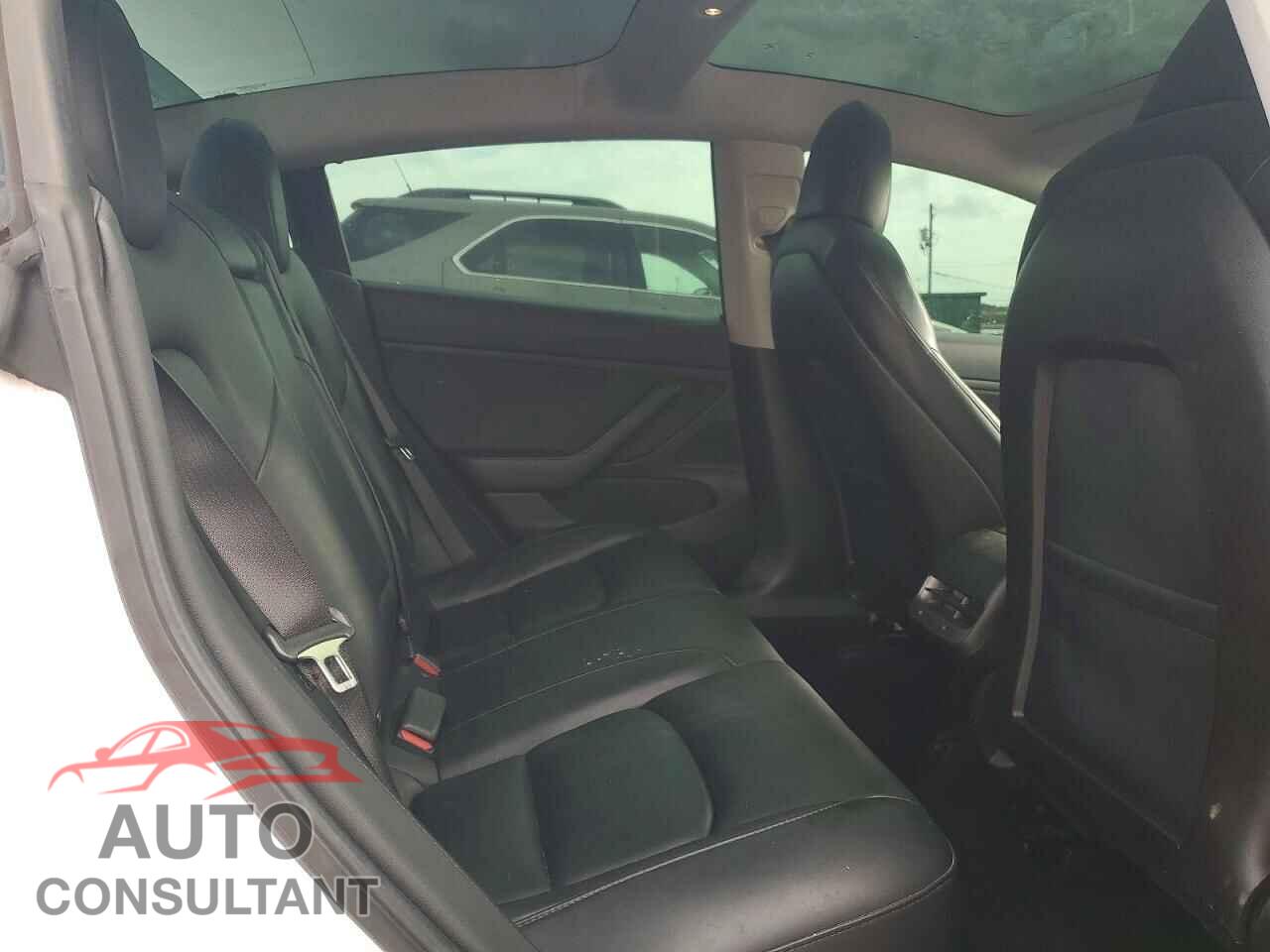 TESLA MODEL 3 2019 - 5YJ3E1EB9KF477786