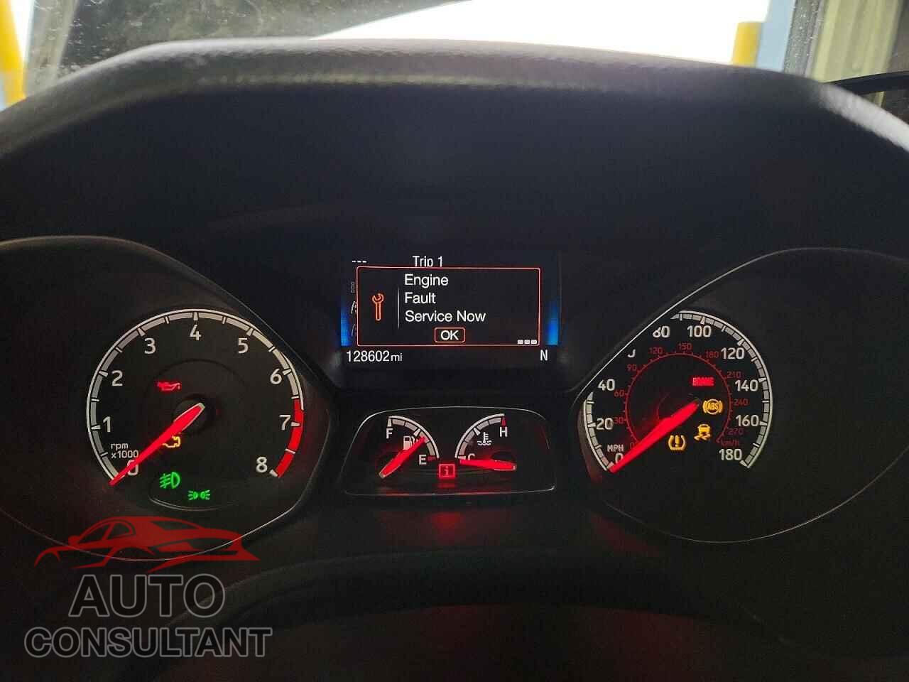 FORD FOCUS 2018 - 1FADP3L98JL243473