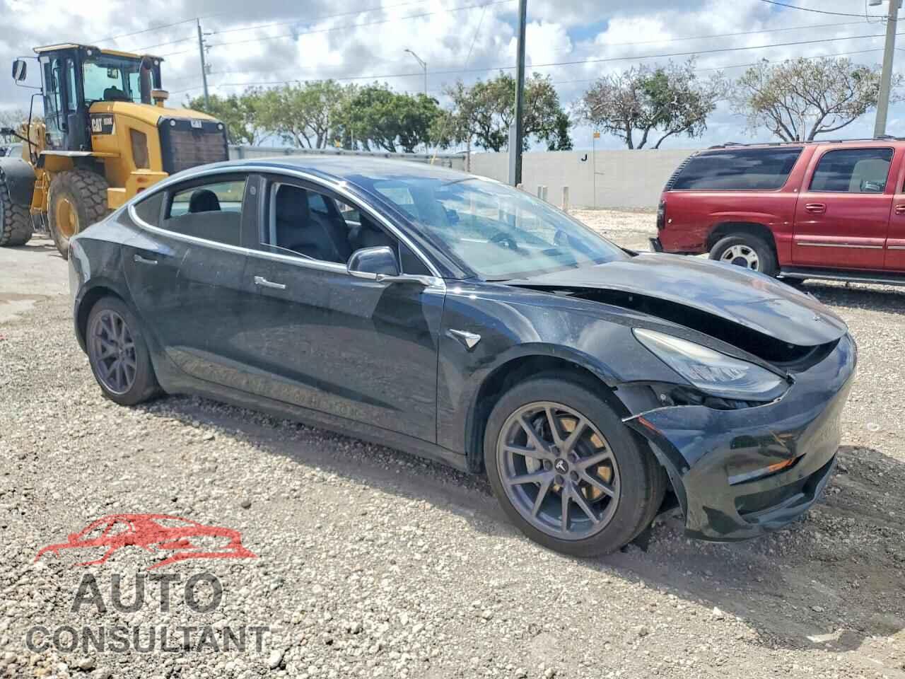 TESLA MODEL 3 2019 - 5YJ3E1EA6KF399751