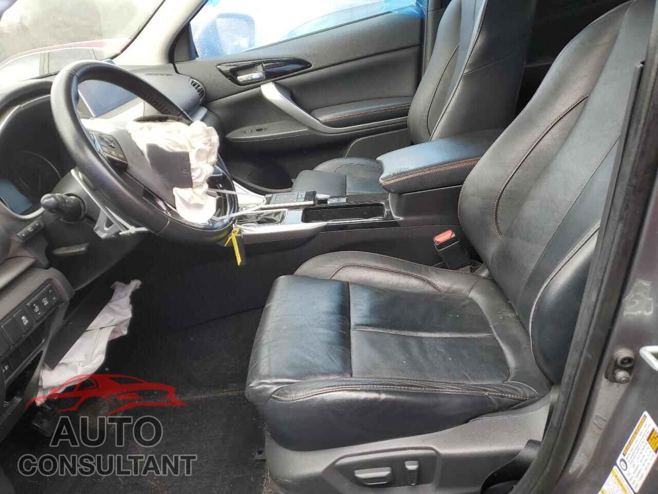 MITSUBISHI ECLIPSE 2018 - JA4AT5AAXJZ037984