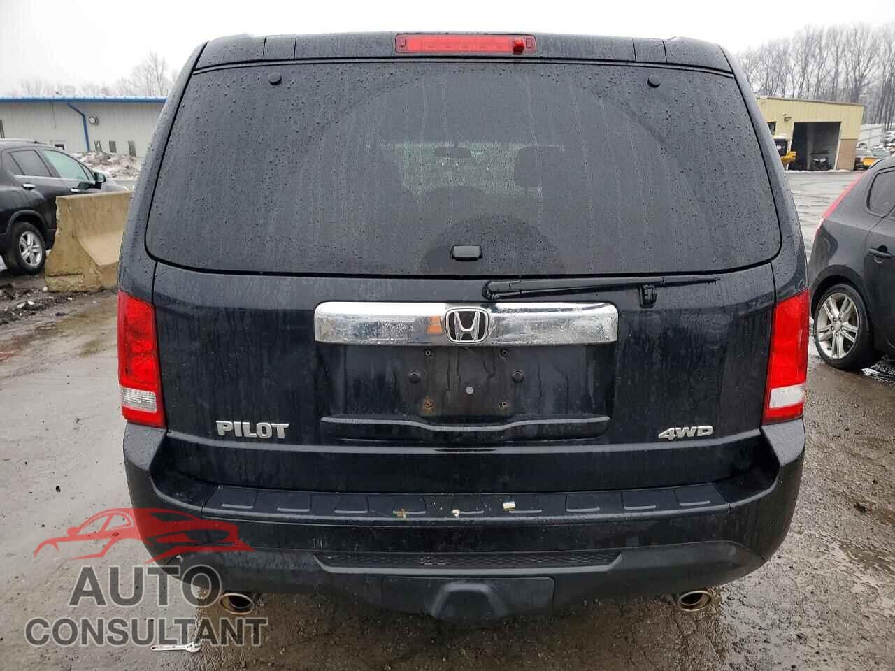 HONDA PILOT 2013 - 5FNYF4H46DB067550