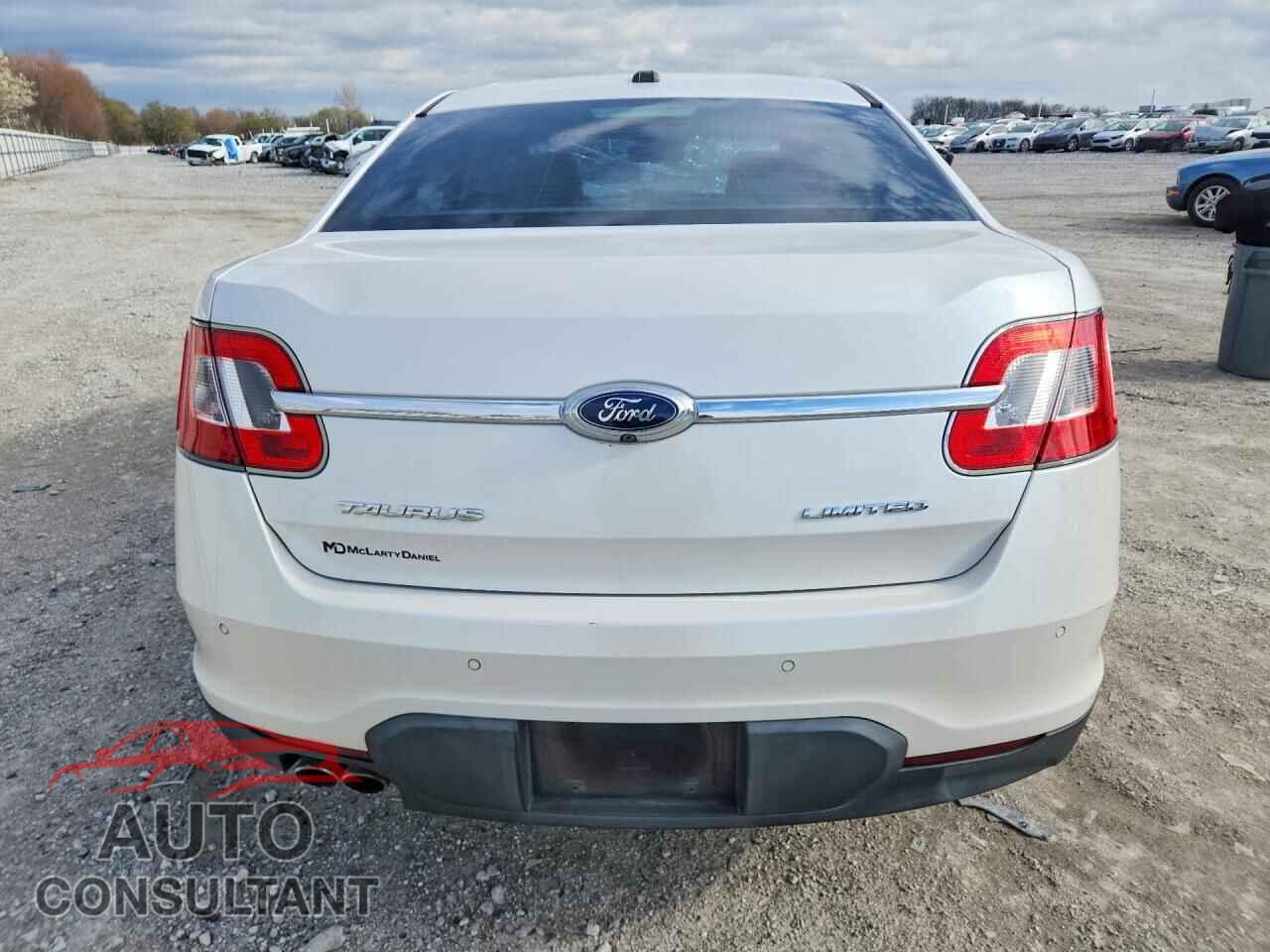 FORD TAURUS 2011 - 1FAHP2FW8BG108596