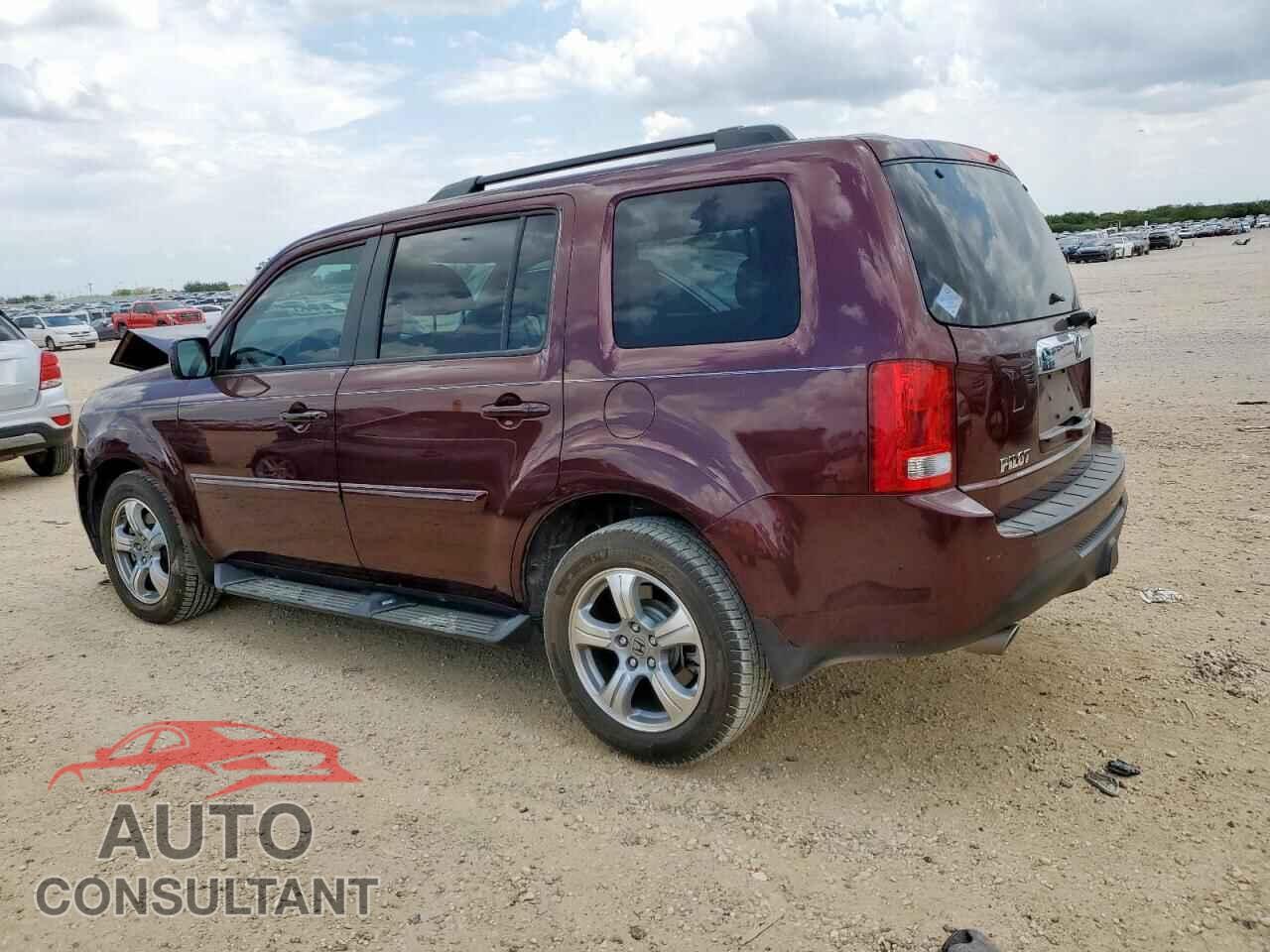 HONDA PILOT 2013 - 5FNYF3H73DB045221