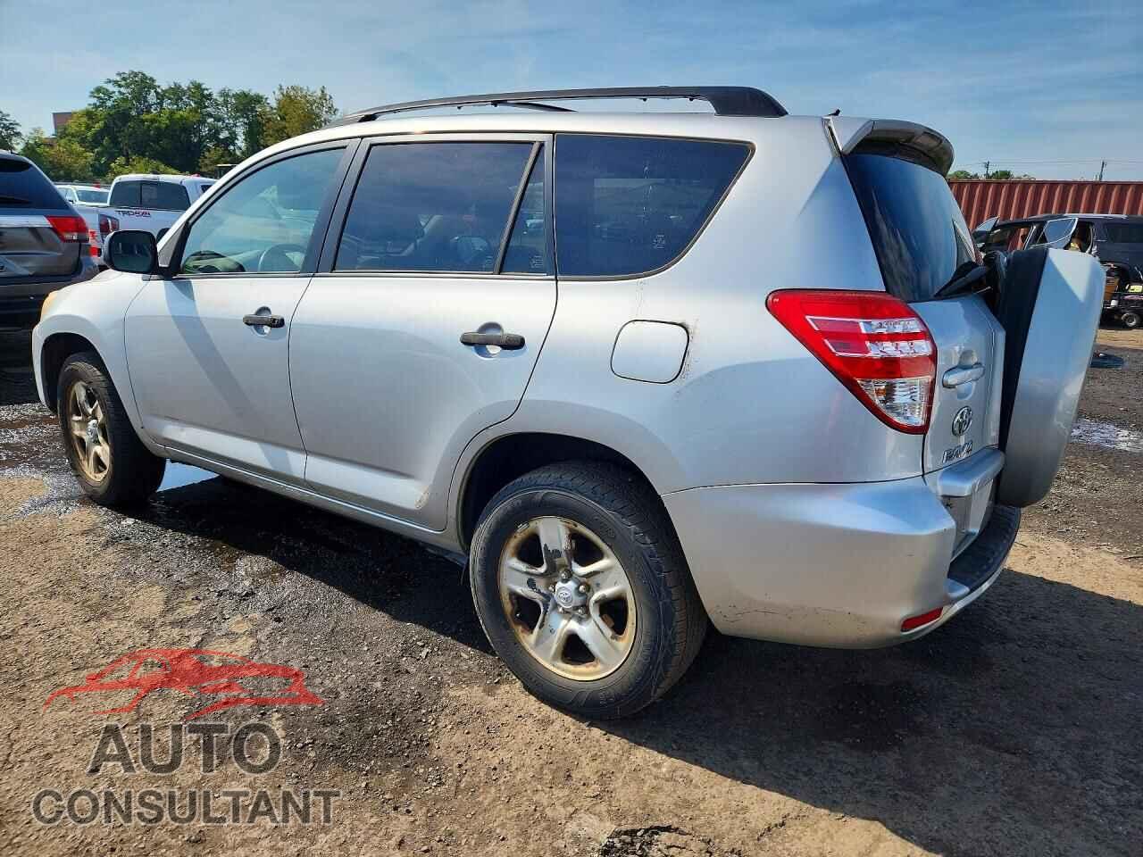 TOYOTA RAV4 2011 - JTMBF4DV6BD042477