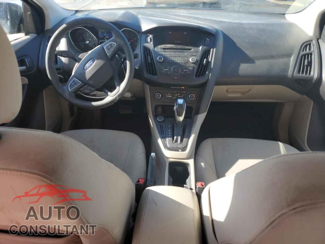 FORD FOCUS 2015 - 1FADP3F2XFL250401