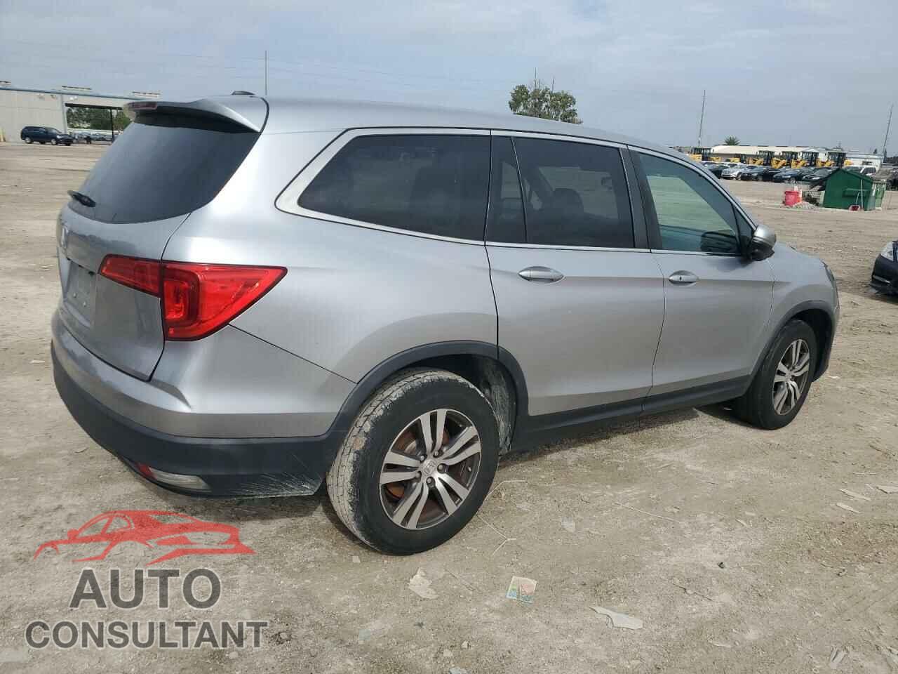 HONDA PILOT 2017 - 5FNYF5H38HB028686
