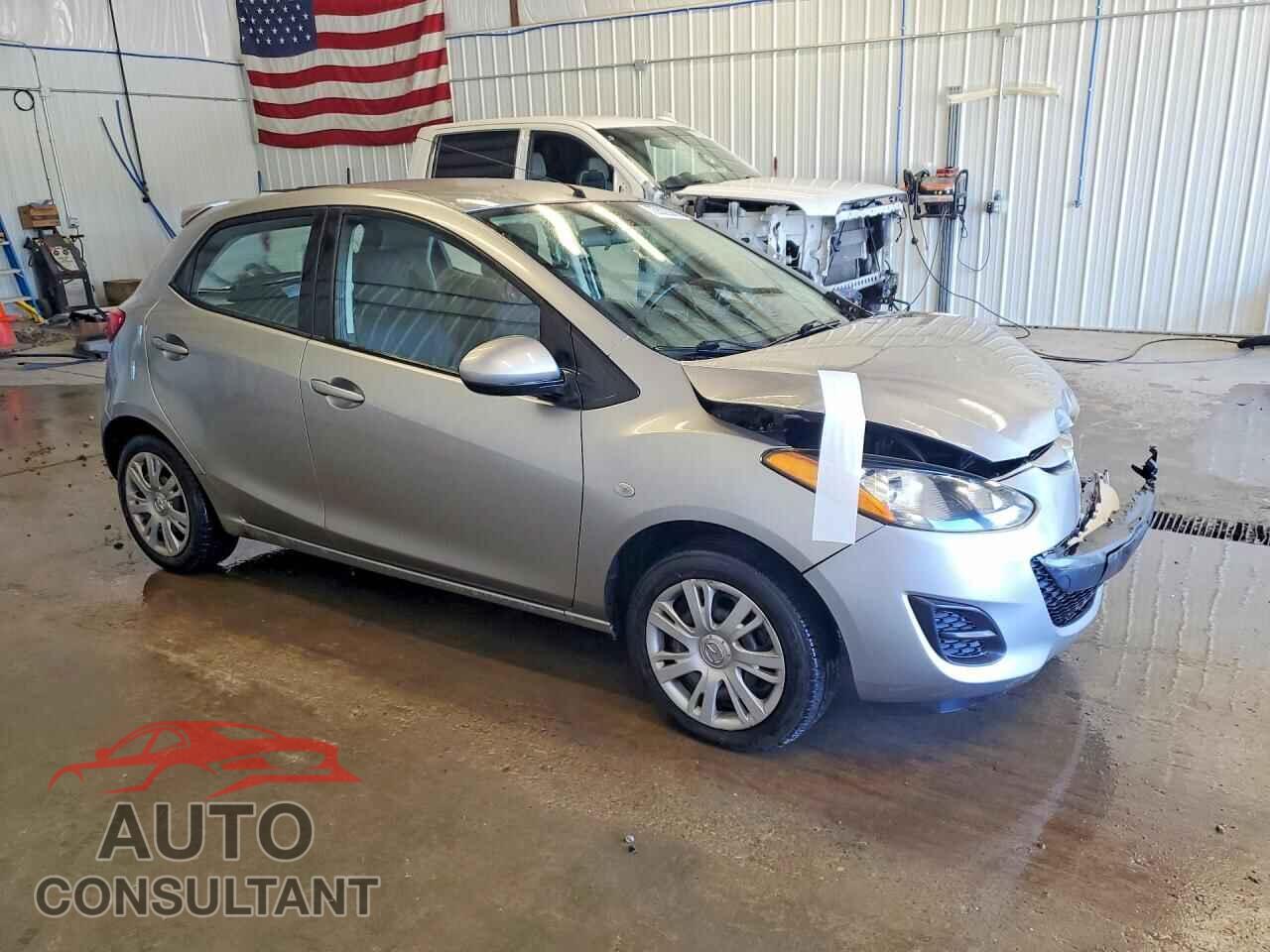MAZDA 2 2011 - JM1DE1HZ0B0124218