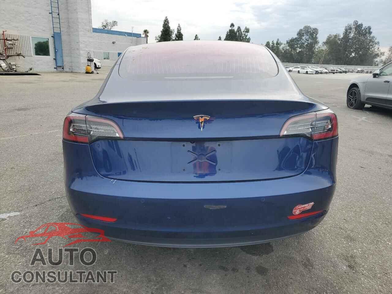 TESLA MODEL 3 2018 - 5YJ3E1EA1JF003028