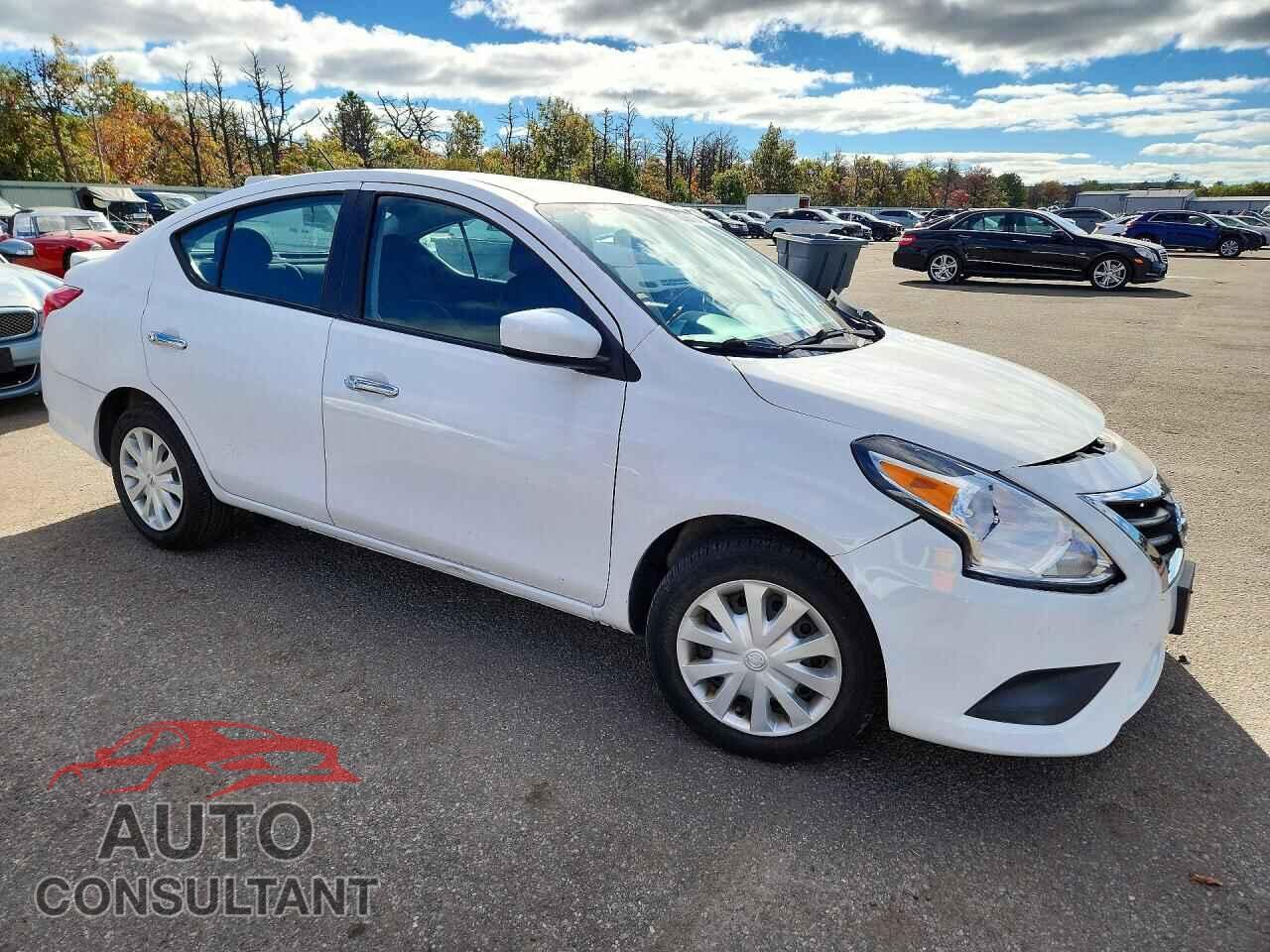 NISSAN VERSA 2019 - 3N1CN7AP3KL875813