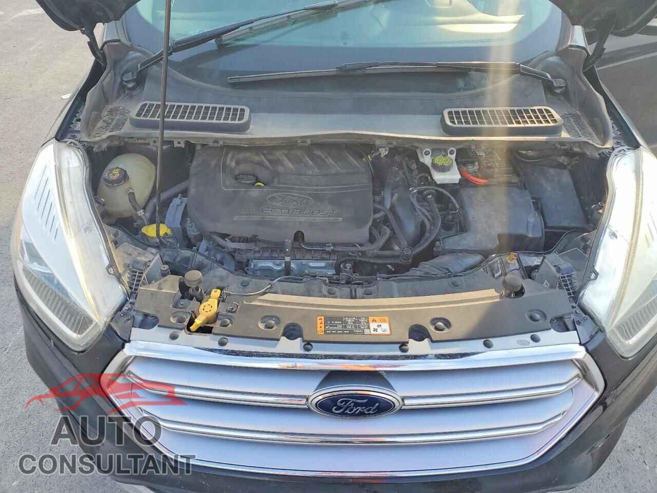 FORD ESCAPE 2017 - 1FMCU9JD8HUC89734
