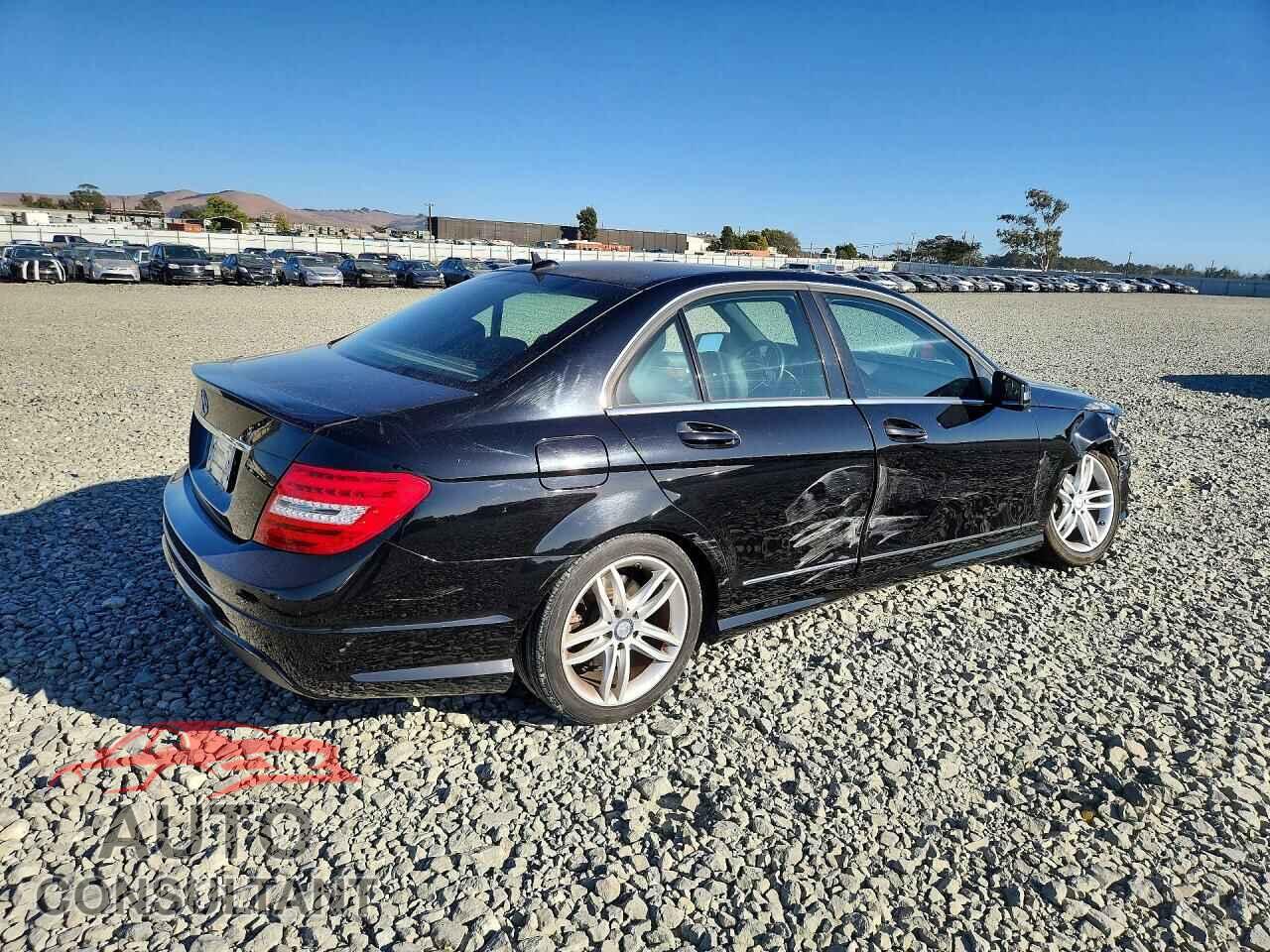MERCEDES-BENZ C-CLASS 2014 - WDDGF4HB3EA927950