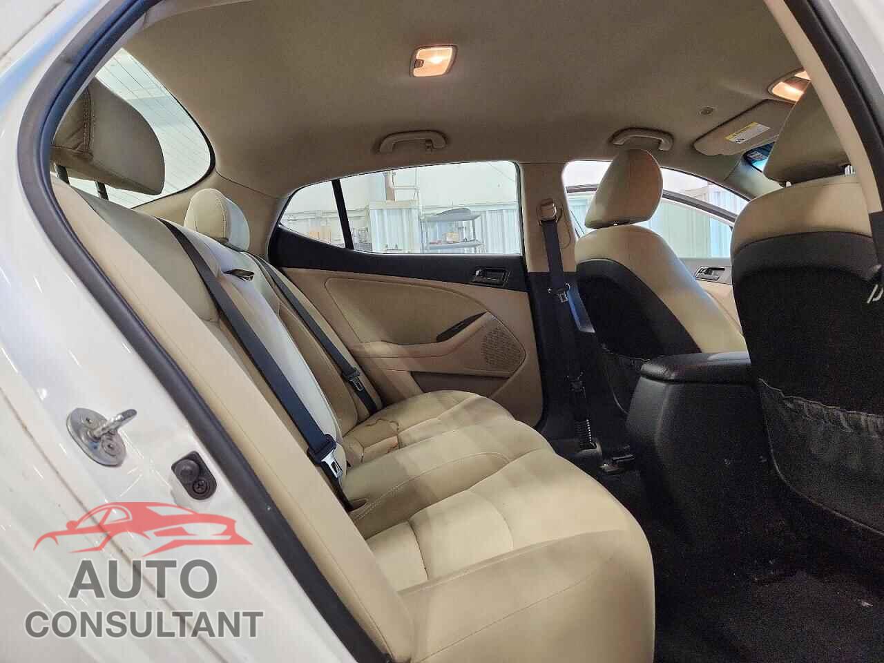 KIA OPTIMA 2012 - 5XXGM4A78CG060357