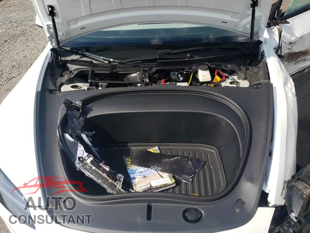 TESLA MODEL 3 2025 - 5YJ3E1EB3SF912382