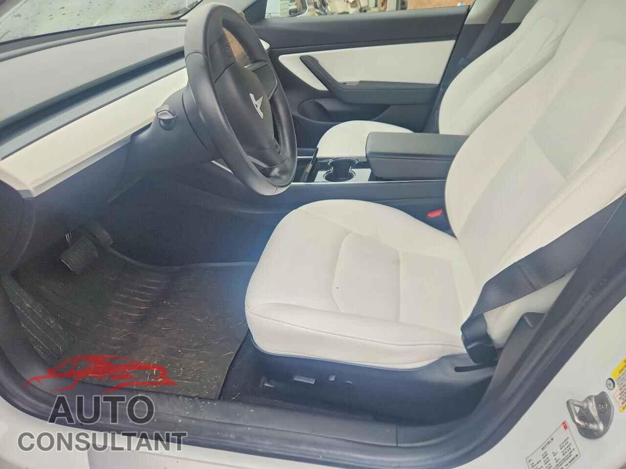 TESLA MODEL 3 2018 - 5YJ3E1EB6JF096976