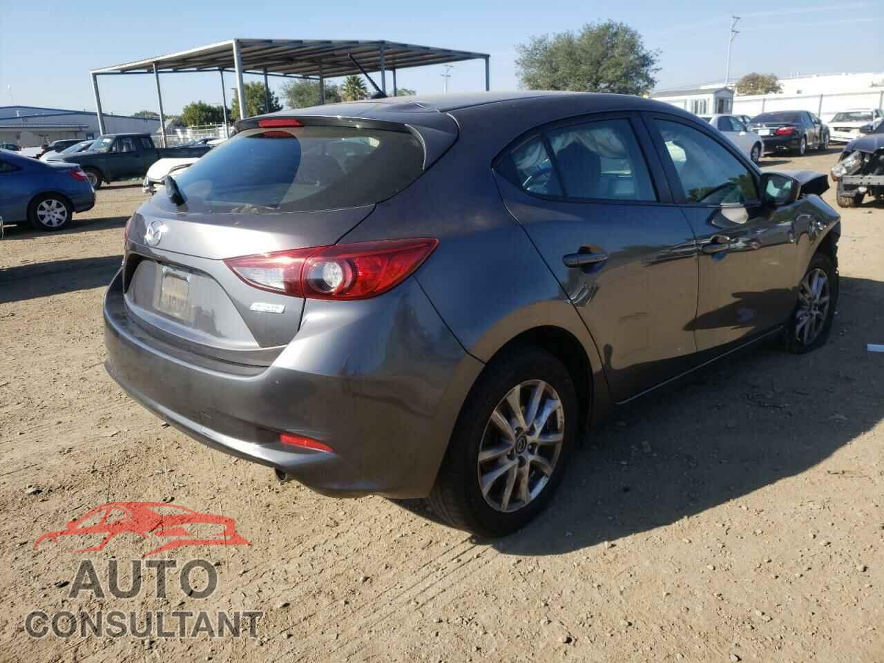 MAZDA 3 2017 - 3MZBN1K70HM100048