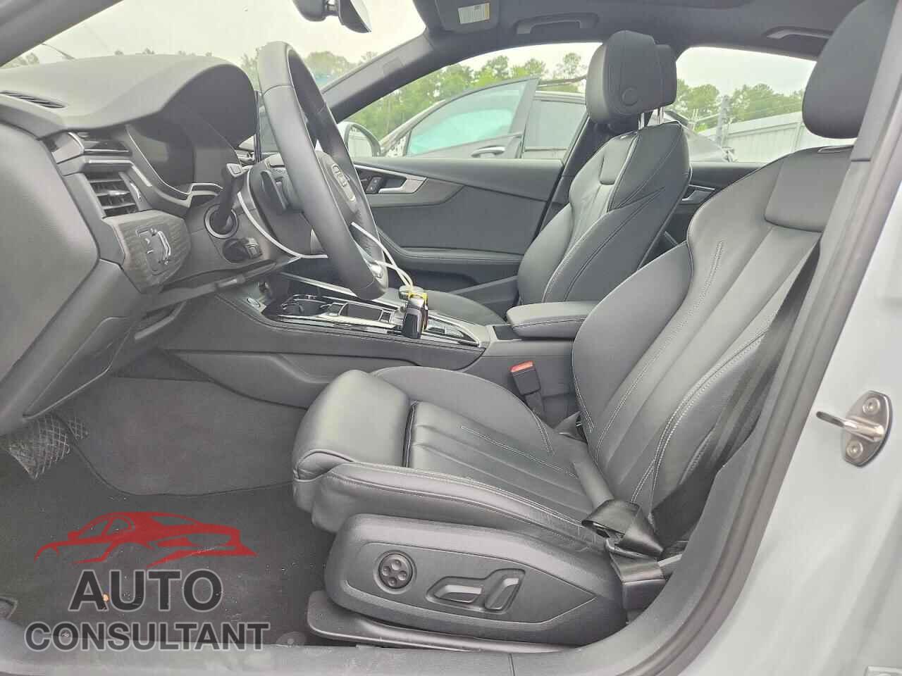 AUDI A4 2024 - WAUEAAF48RN004362