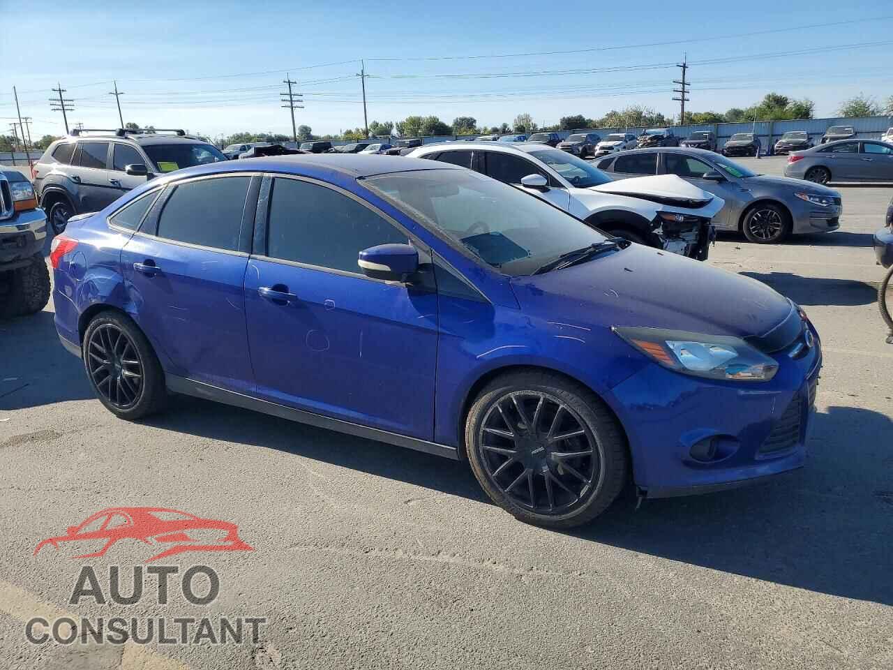 FORD FOCUS 2012 - 1FAHP3F25CL267684