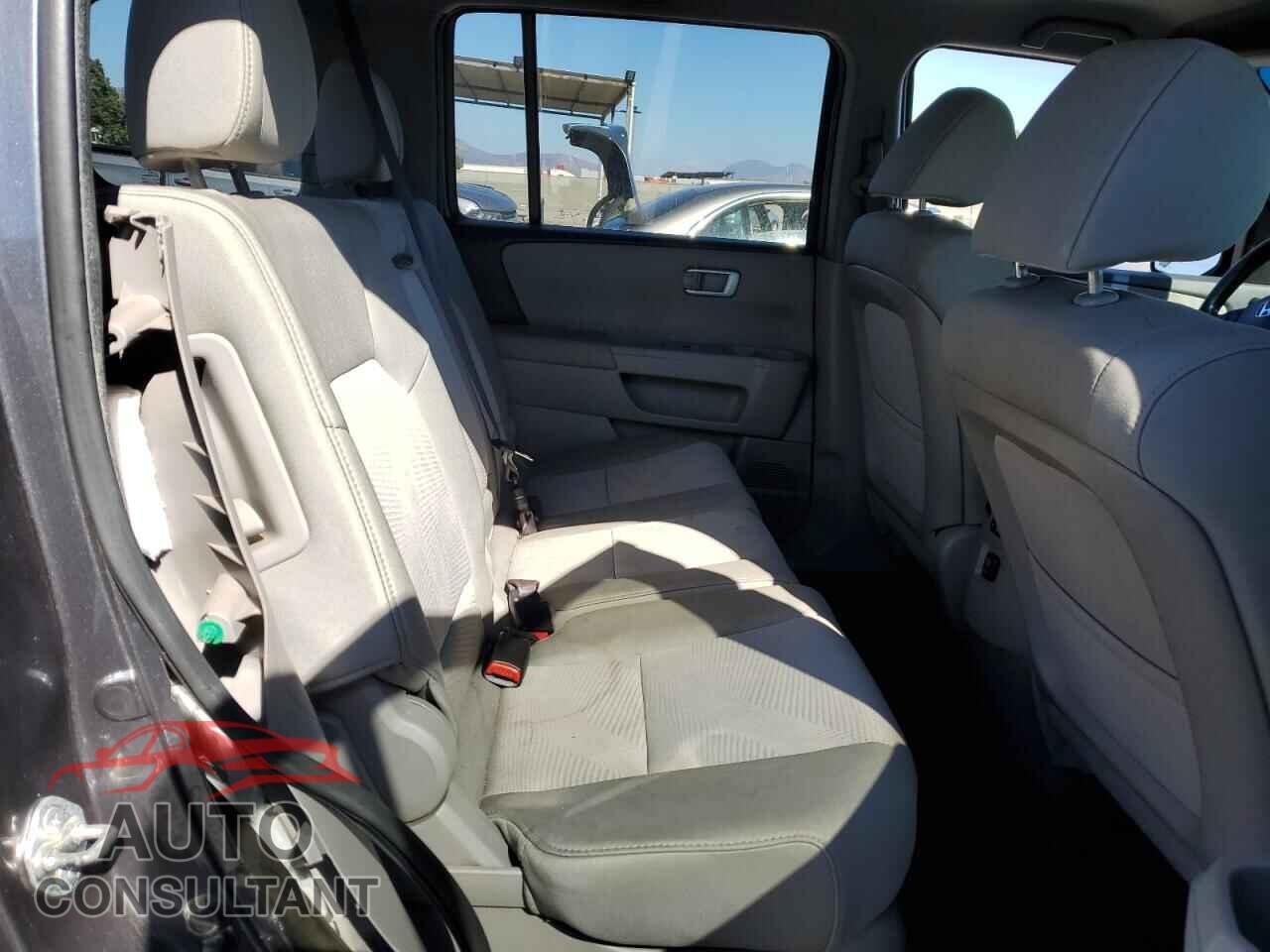 HONDA PILOT 2013 - 5FNYF3H20DB022676