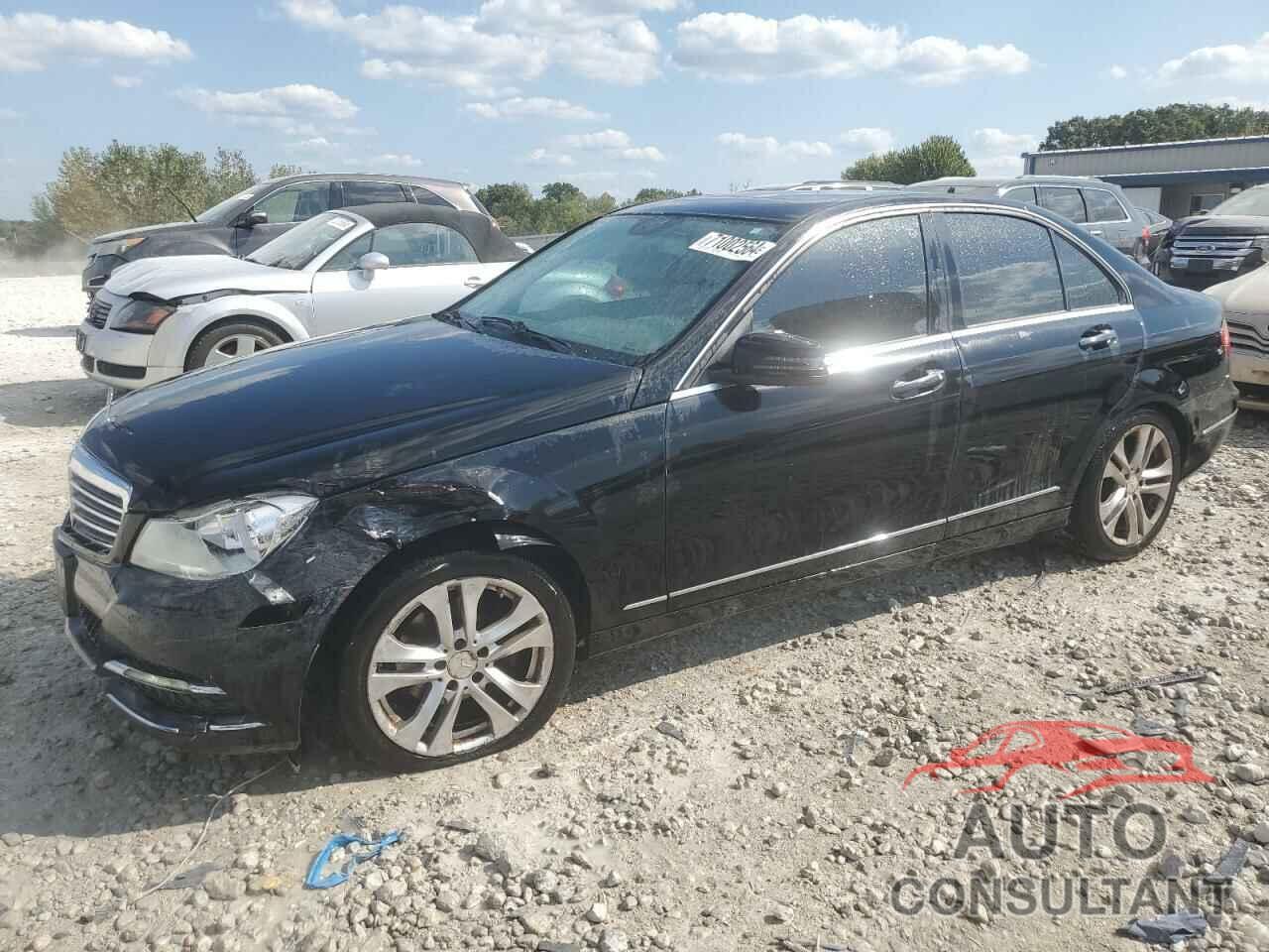 MERCEDES-BENZ C-CLASS 2012 - WDDGF8BB9CA706012