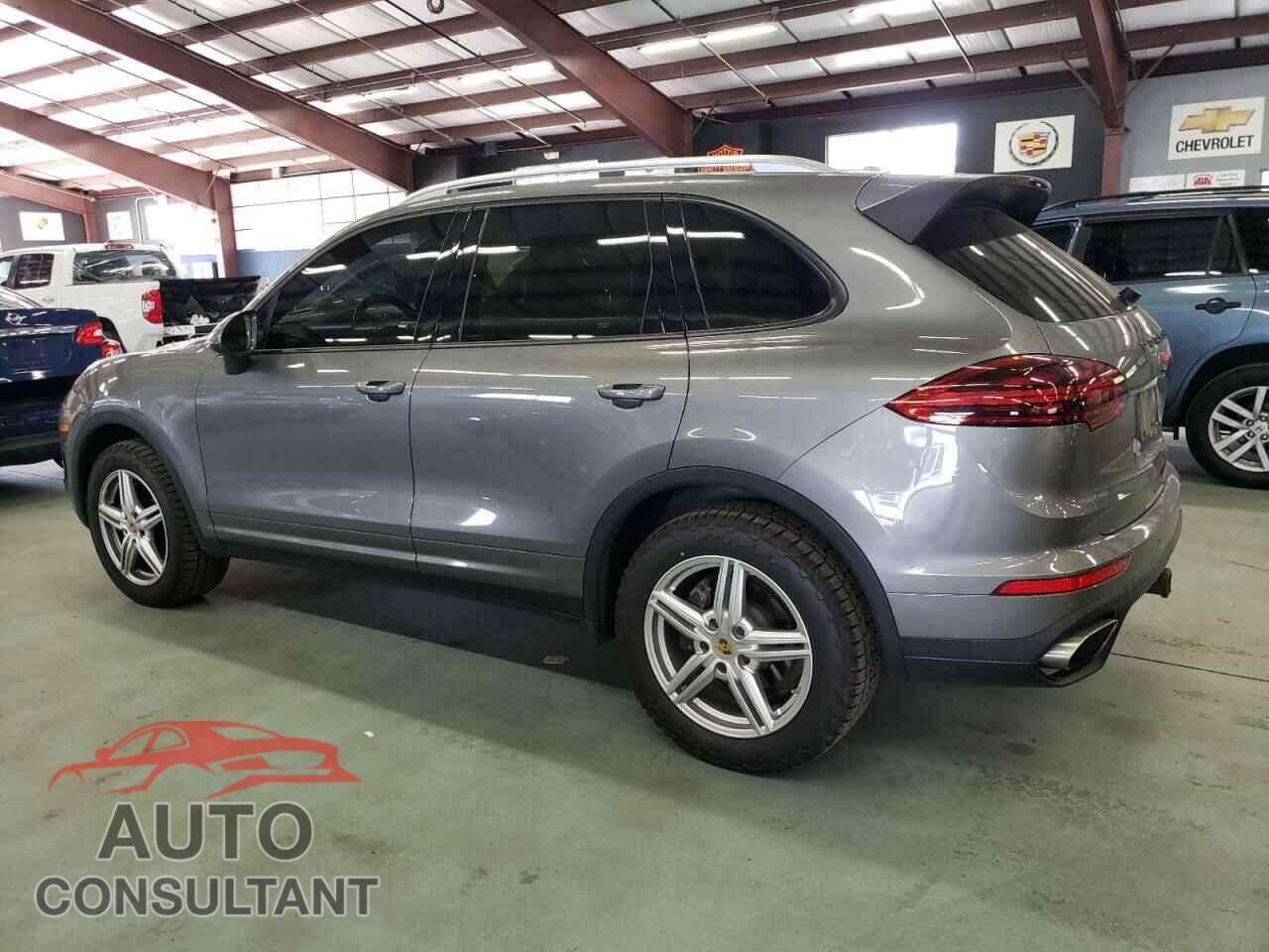 PORSCHE CAYENNE 2018 - WP1AA2A25JKA05101