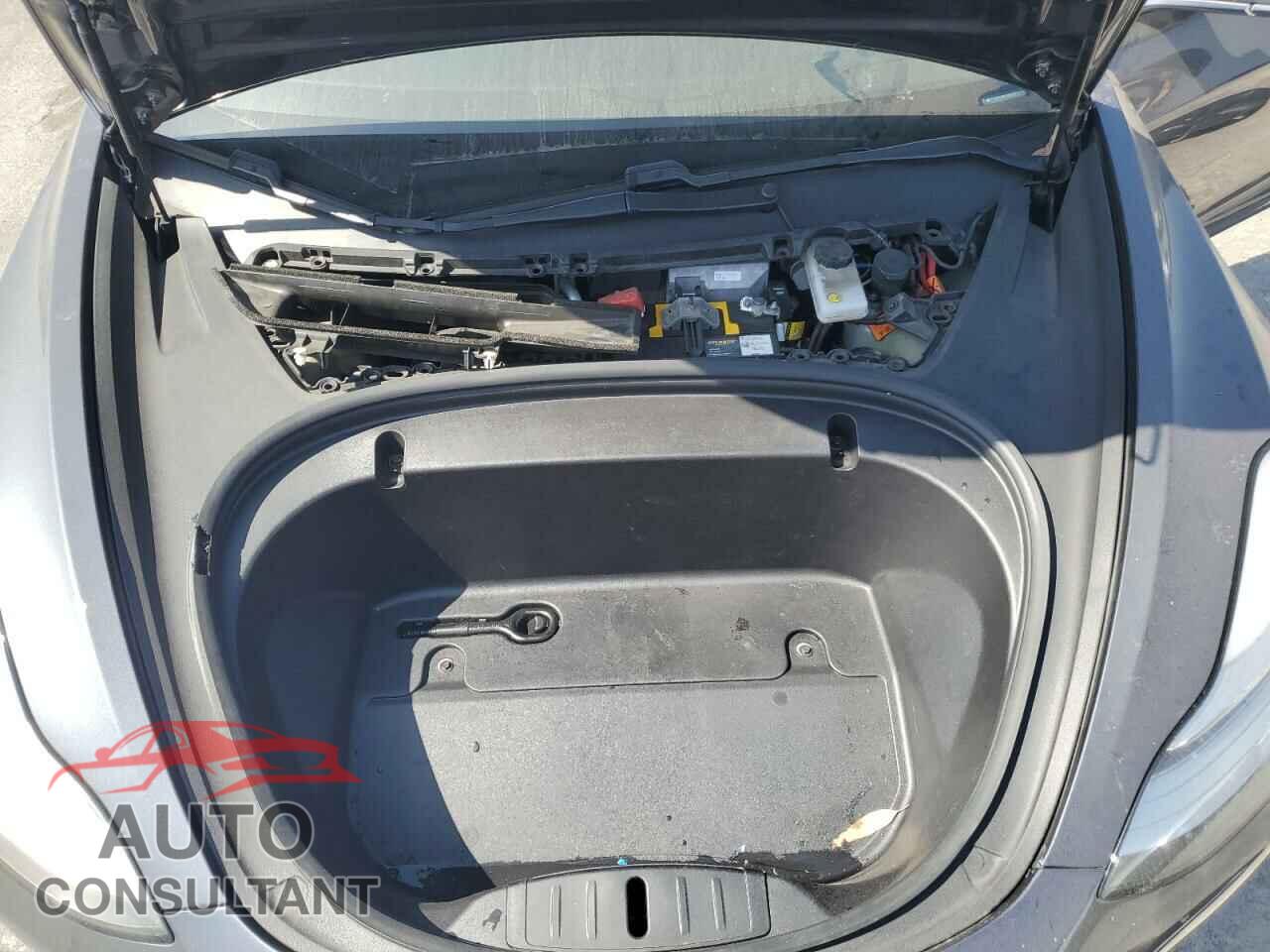 TESLA MODEL 3 2020 - 5YJ3E1EB9LF651387