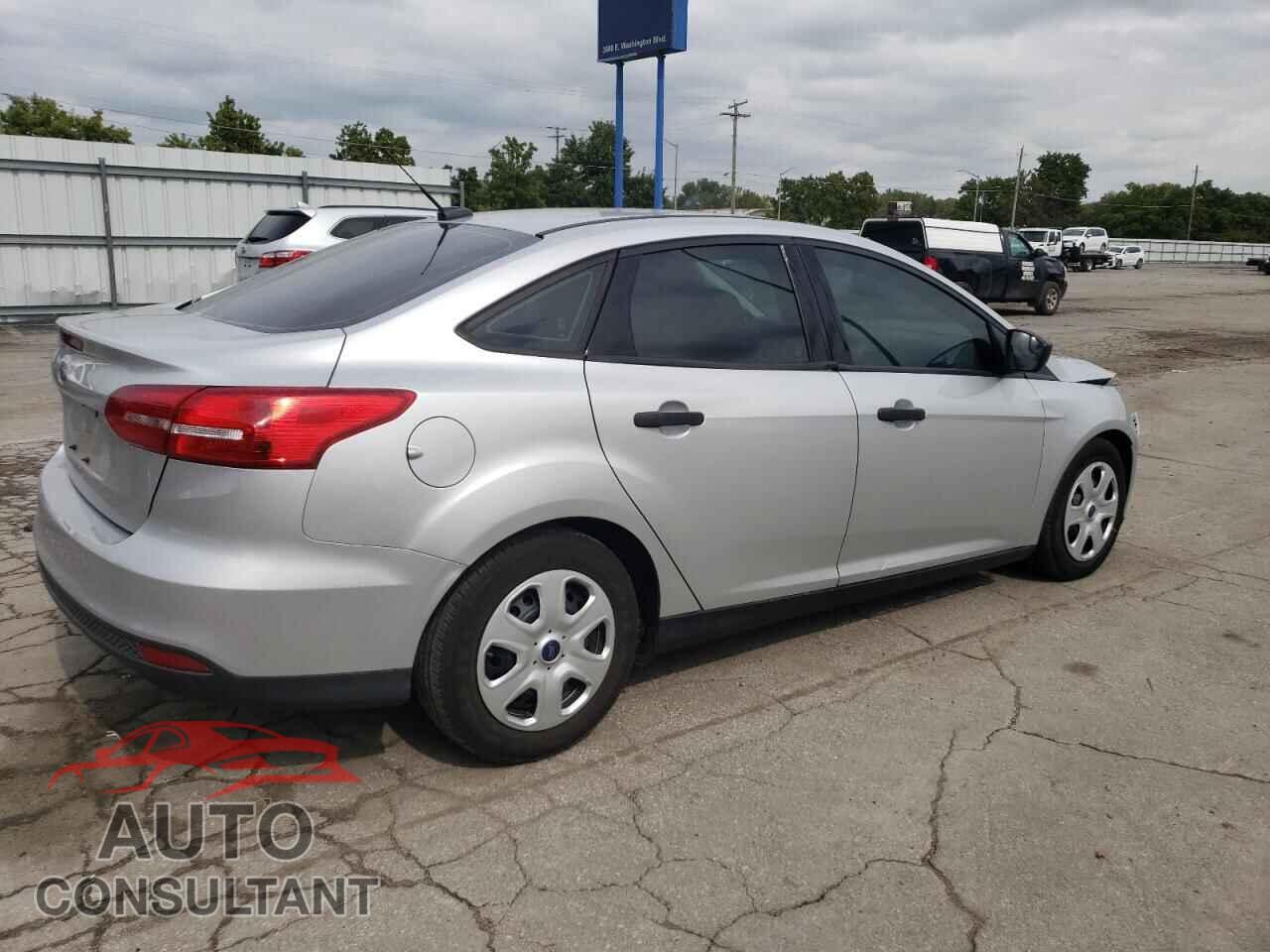 FORD FOCUS 2016 - 1FADP3E21GL211733