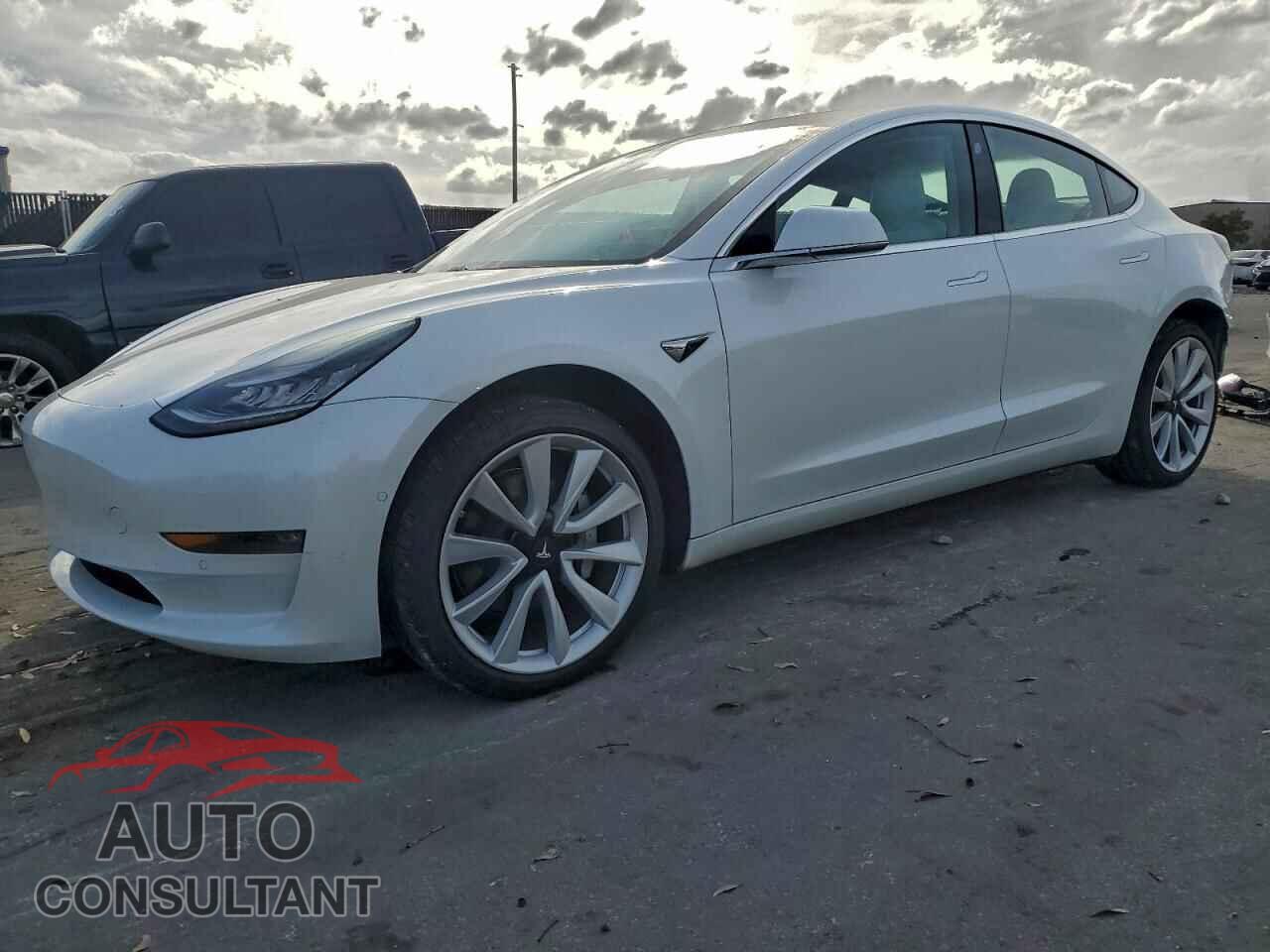 TESLA MODEL 3 2018 - 5YJ3E1EA1JF169601