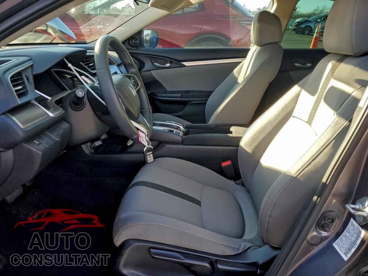 HONDA CIVIC 2017 - 19XFC2F78HE230812