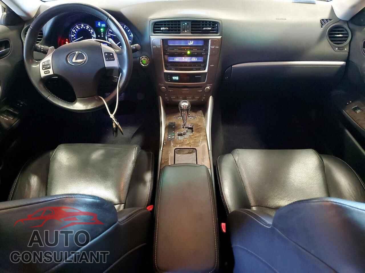 LEXUS IS 2012 - JTHCF5C26C5052759
