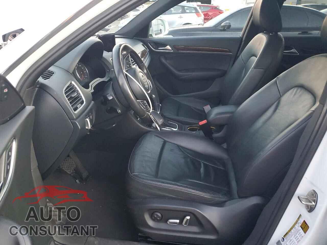 AUDI Q3 2016 - WA1EFCFS9GR022075