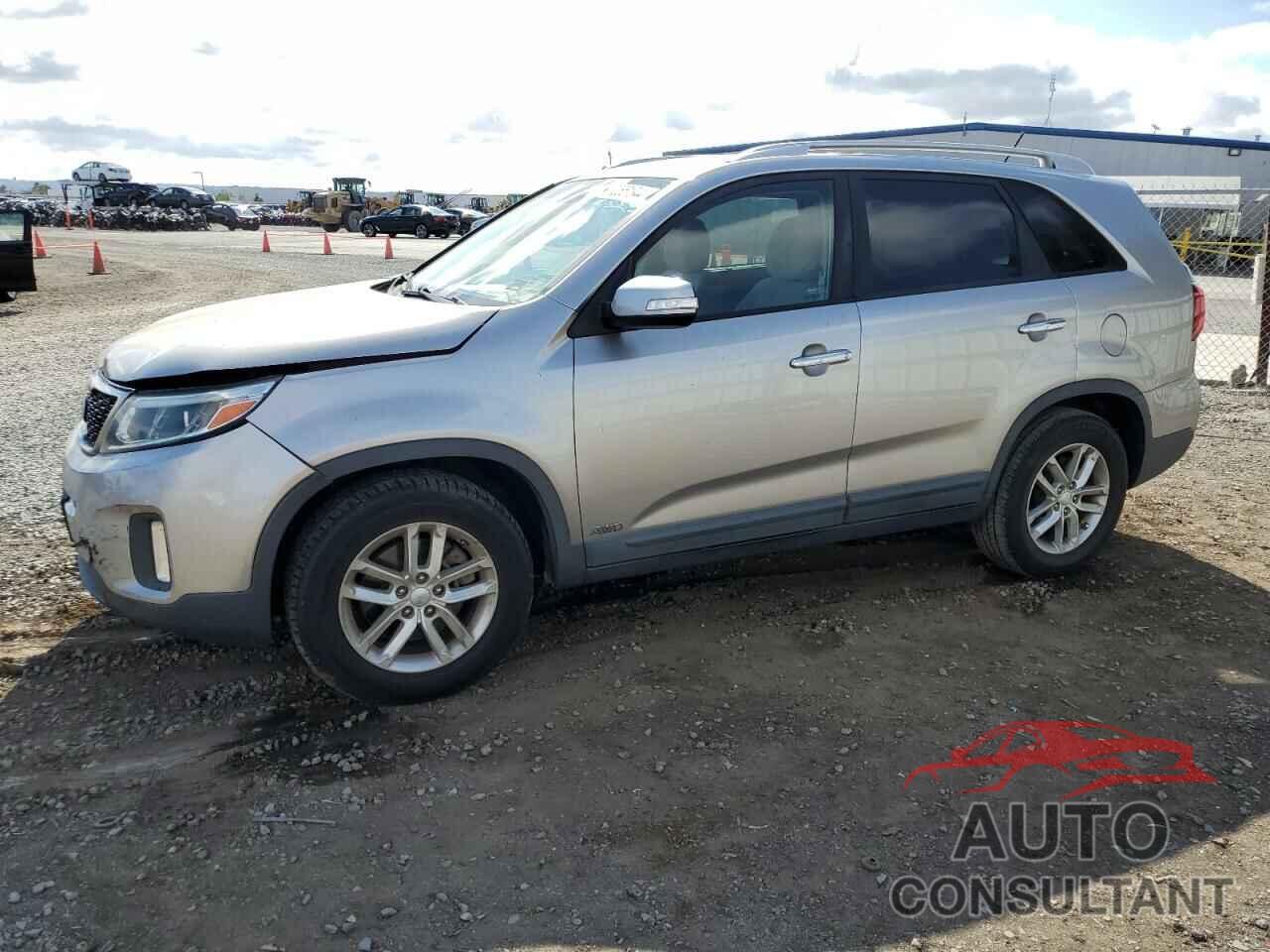 KIA SORENTO 2015 - 5XYKTCA67FG571461