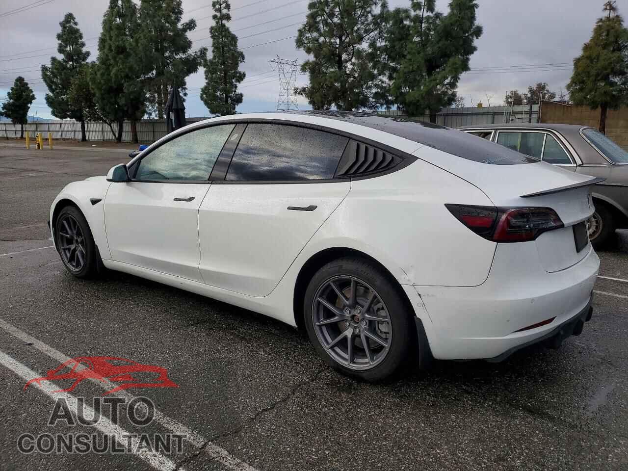 TESLA MODEL 3 2021 - 5YJ3E1EAXMF867807