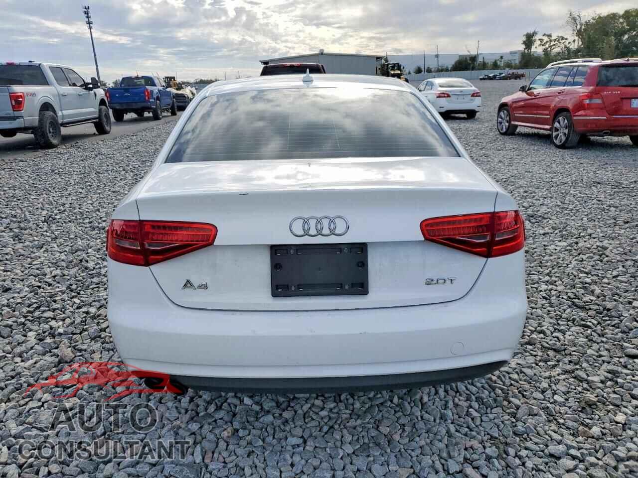 AUDI A4 2013 - WAUEFAFL2DA170031