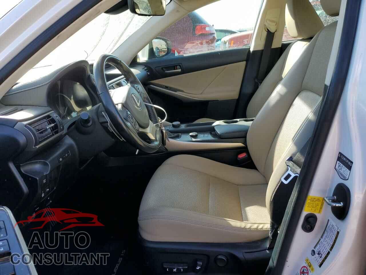 LEXUS IS 2017 - JTHBA1D22H5038866