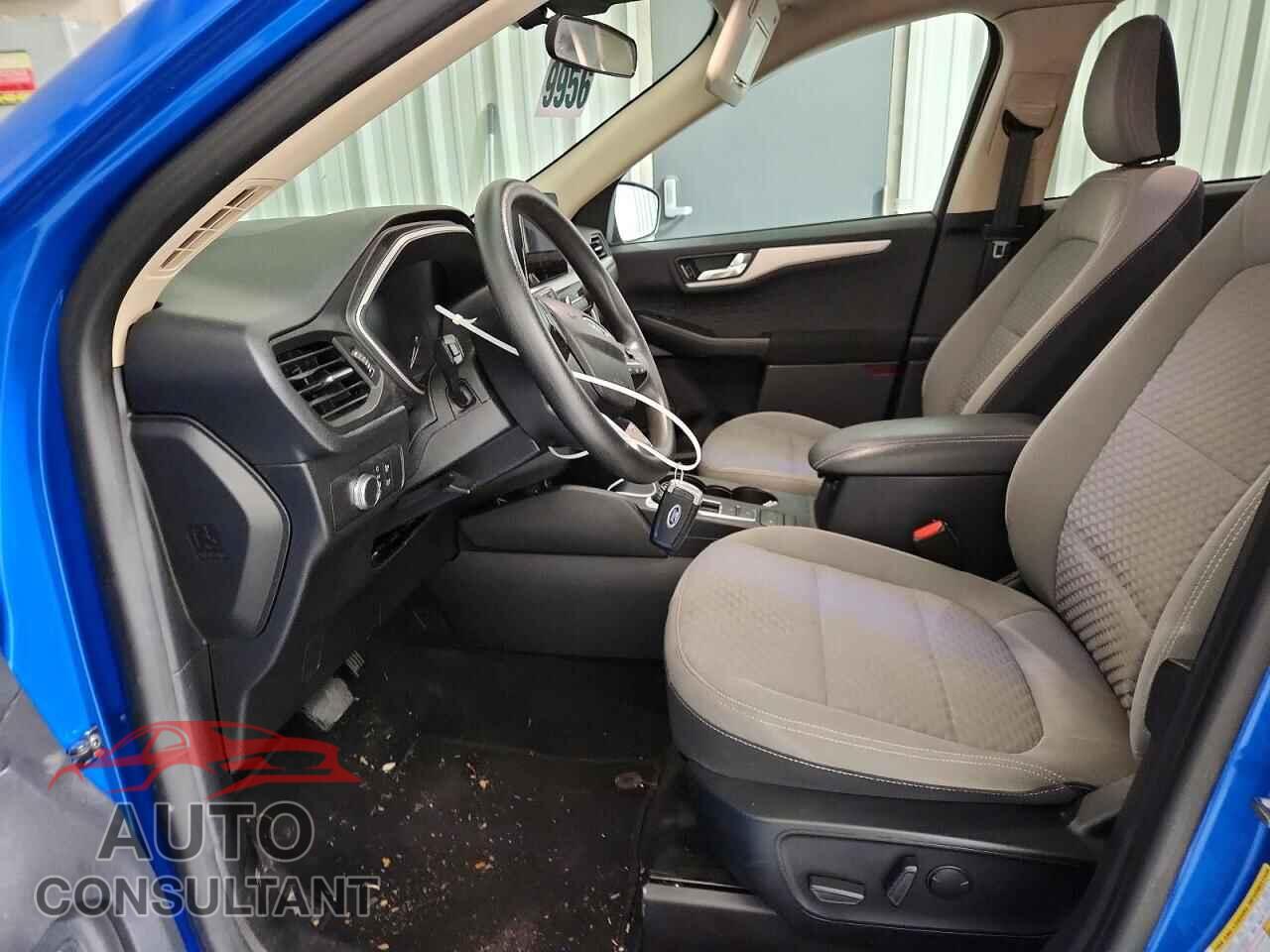 FORD ESCAPE 2020 - 1FMCU0G69LUA37701