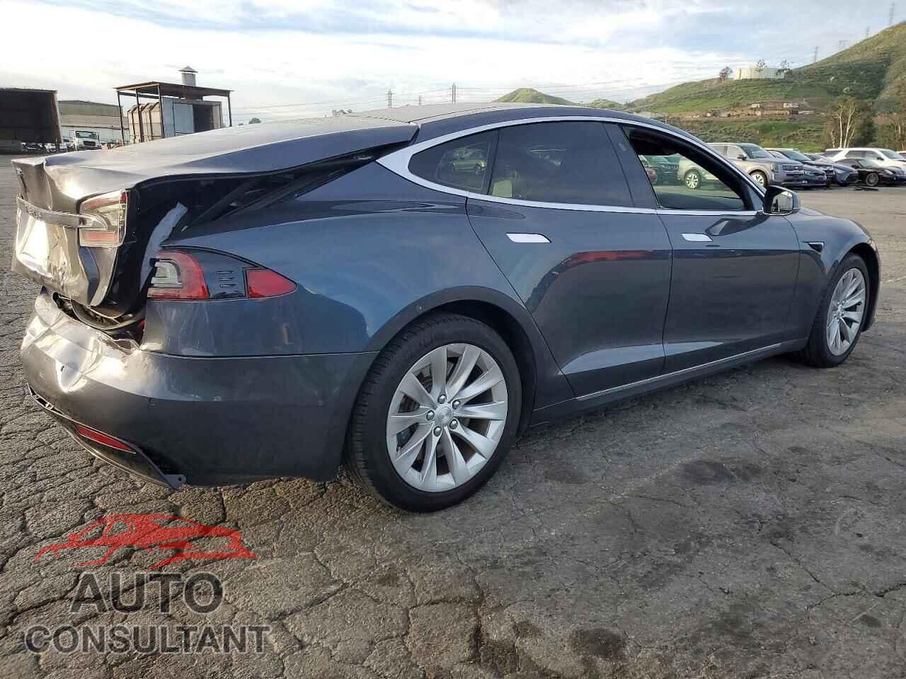 TESLA MODEL S 2017 - 5YJSA1E19HF203205