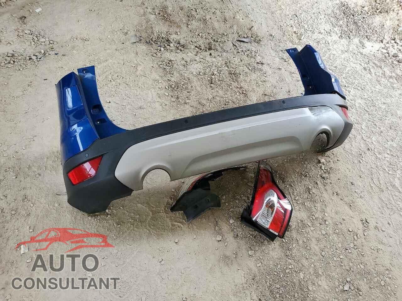 FORD ESCAPE 2017 - 1FMCU9GD9HUC25614