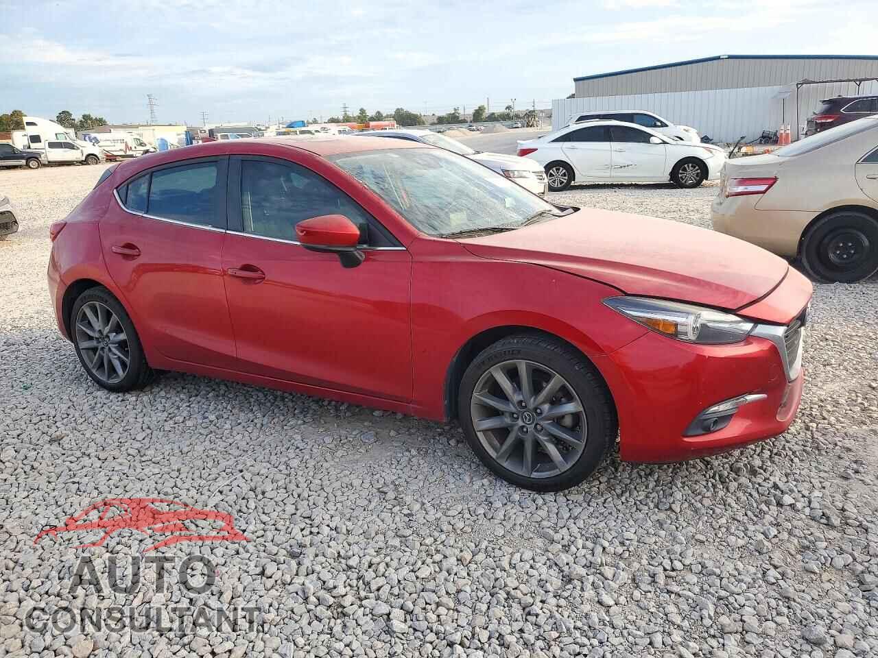 MAZDA 3 2018 - 3MZBN1M34JM165548