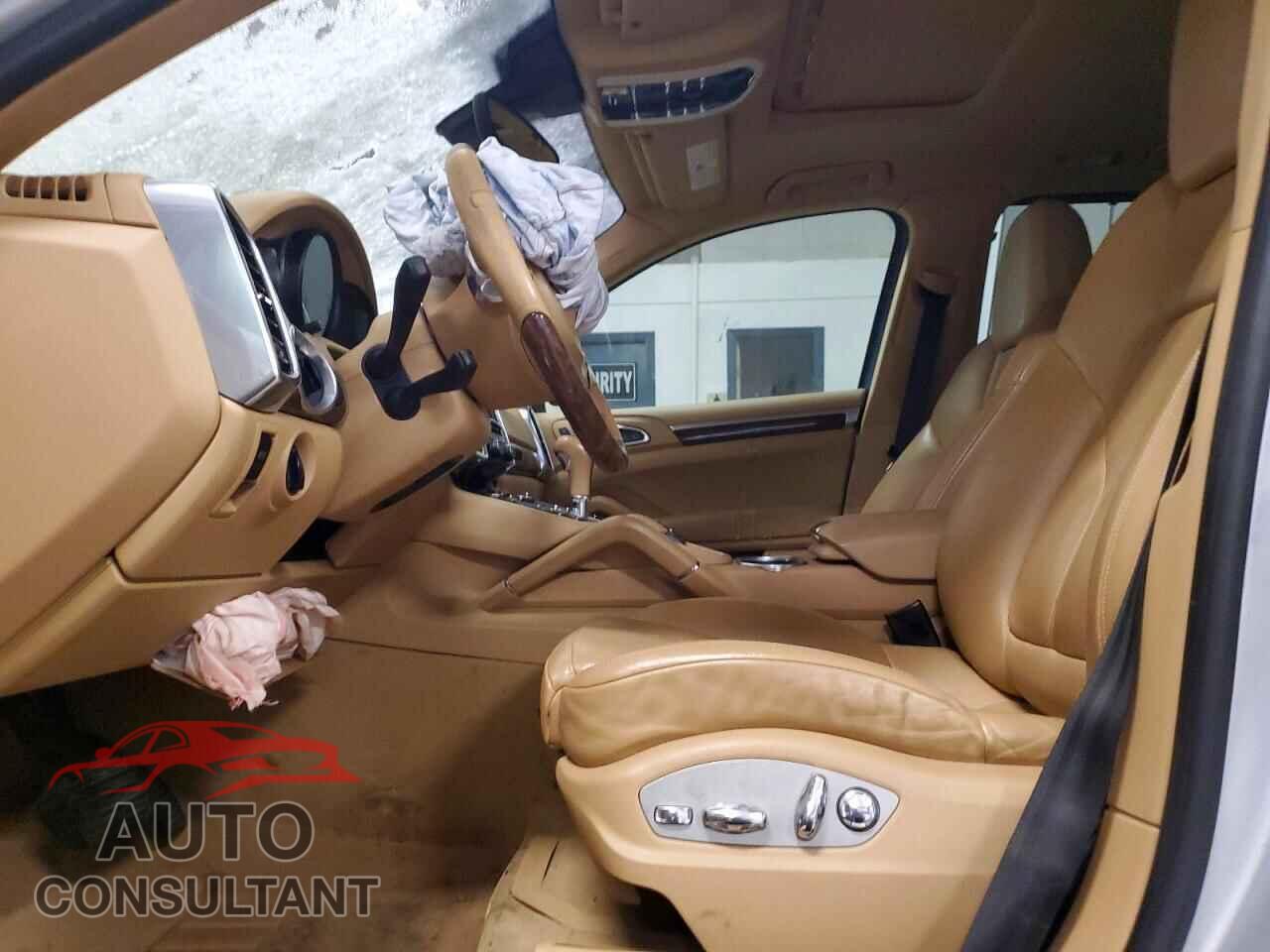 PORSCHE CAYENNE 2013 - WP1AF2A23DLA32894