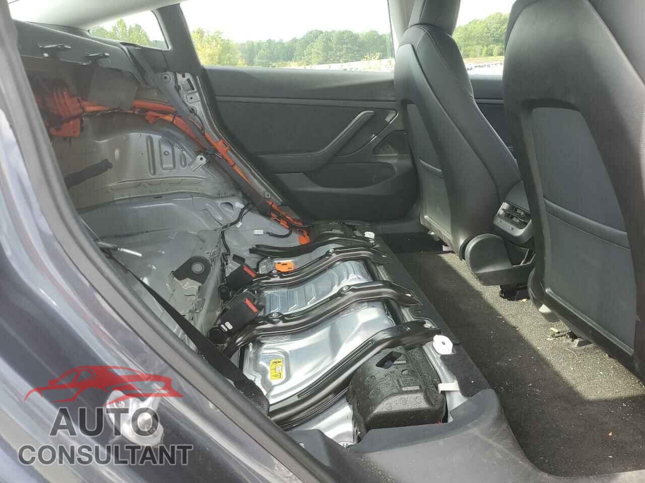 TESLA MODEL 3 2020 - 5YJ3E1EA5LF644038