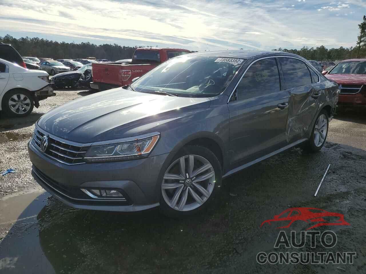 VOLKSWAGEN PASSAT 2017 - 1VWGT7A32HC010298