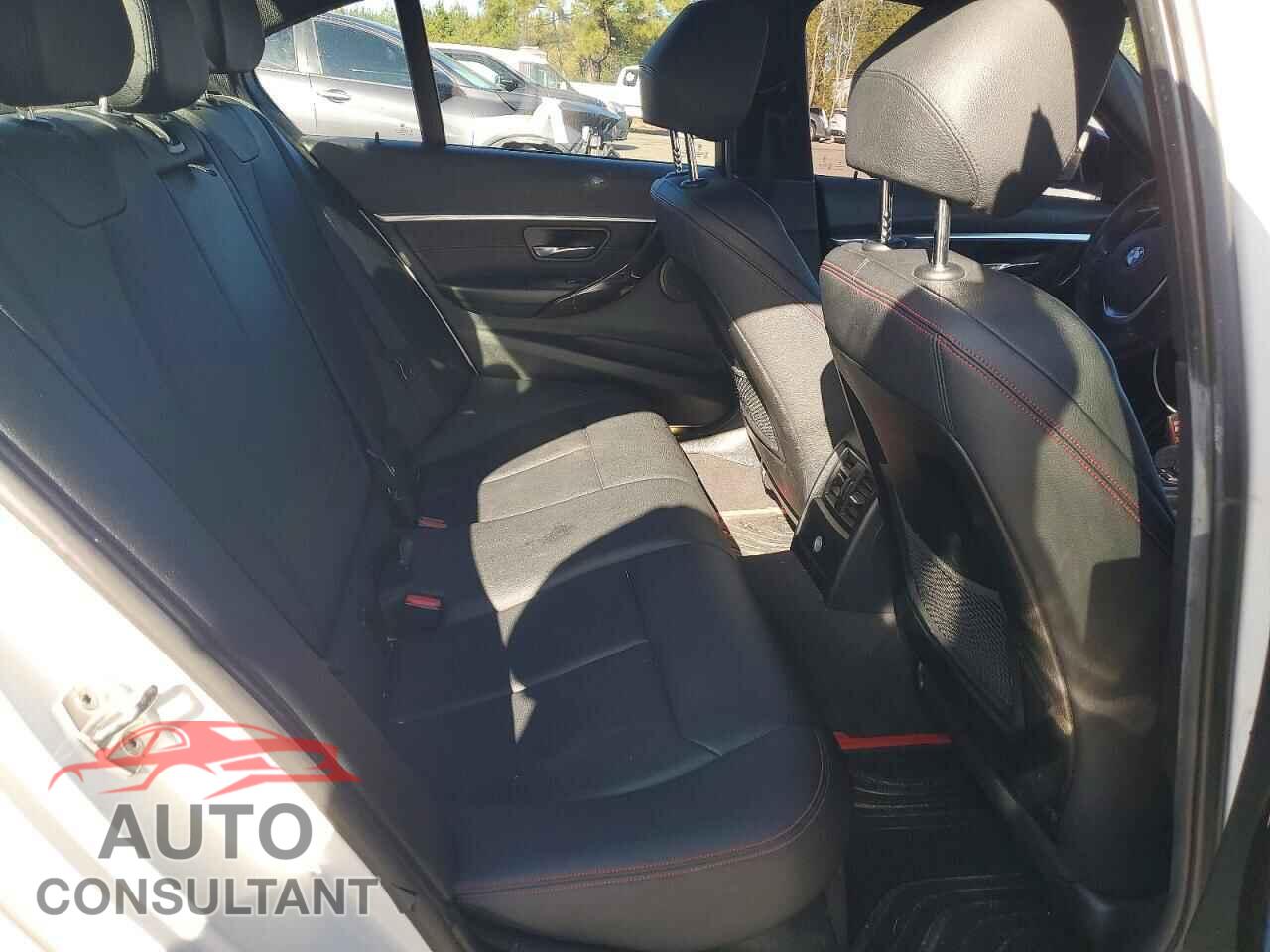 BMW 3 SERIES 2016 - WBA8E9G57GNT42095