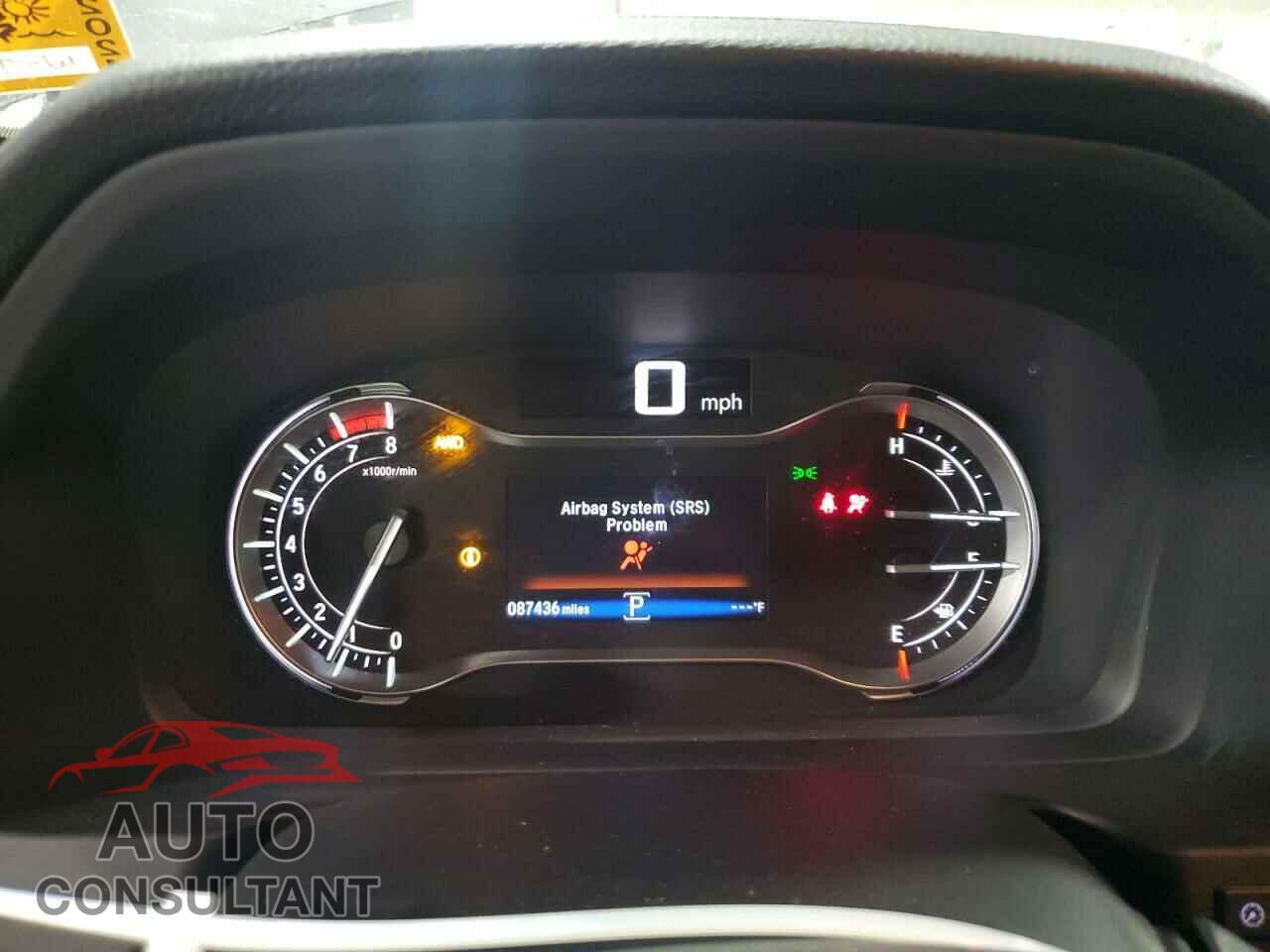 HONDA PILOT 2017 - 5FNYF6H84HB092435